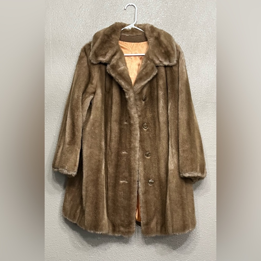 Grandella II Fur Coat Womens Size 14 Beige Button Up Lined Vintage Mob Wife